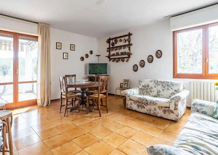 Lucca Bright Apartament With Balcony And Parking!